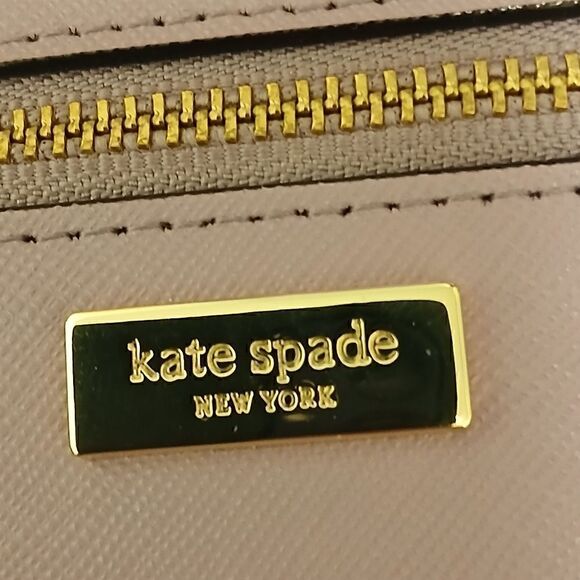 Kate Spade "LAUREL WAY" WRISTLET NWT - Picture 1 of 12